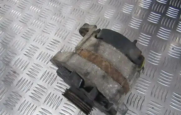 Renault Clio I Generator/alternator 2541257 yv1652