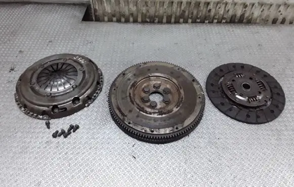 Audi A3 S3 8P Clutch set kit 3082001168 1878059832