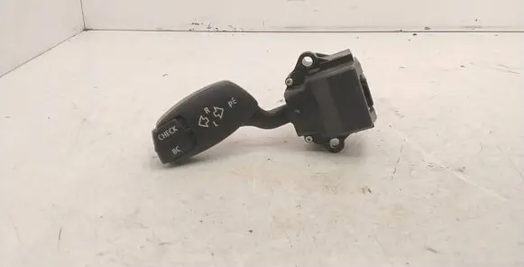 BMW 5 E60 E61 Indicator stalk 608360