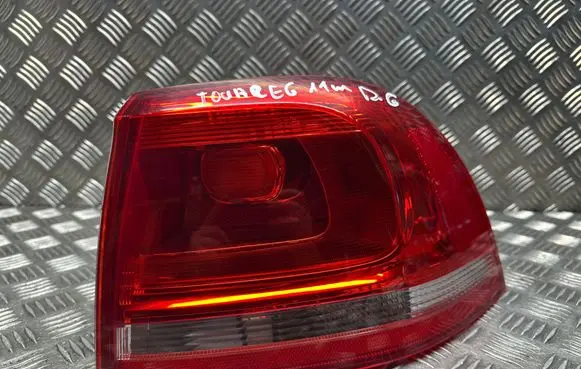 Rear/tail lights