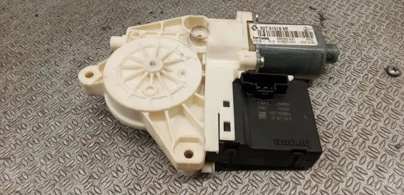 Renault Megane III Rear door window regulator motor 827310185R