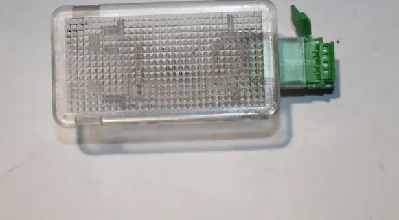 Volvo XC70 Number plate light