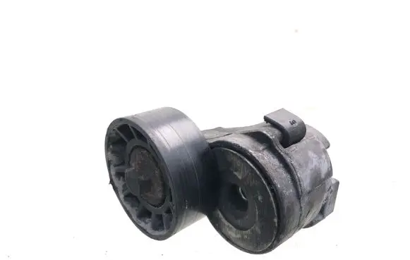 Iveco Daily 4th gen Generator/alternator belt tensioner