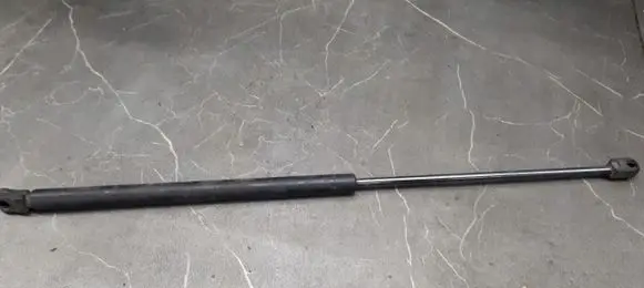 Hyundai i30 Tailgate strut 81781-2r000