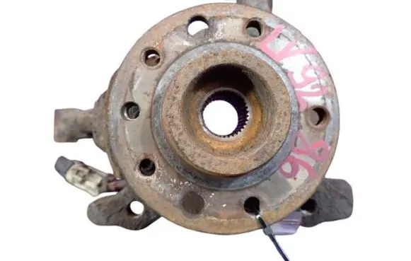 Opel Zafira A Front wheel hub spindle knuckle
