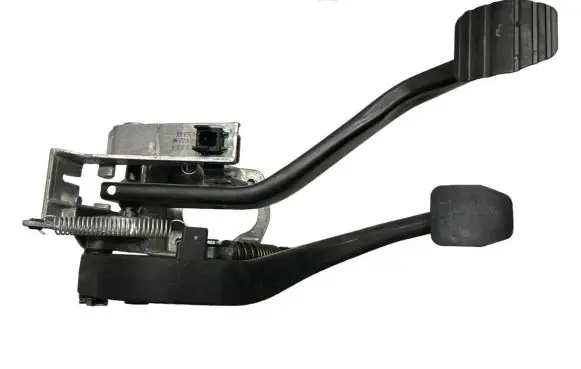 BMW 3 E90 E91 Pedal assembly 6761310 35316761310 67871110