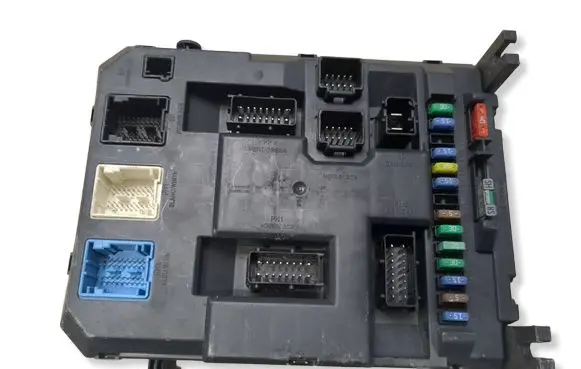 Peugeot 208 I Comfort/convenience module 22661F01 PRT0678001 9666952280