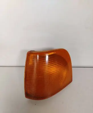Audi 100 200 5000 C3 Front indicator light 42667r6