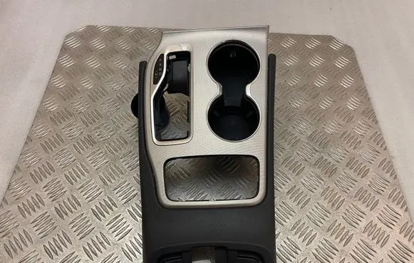 Jeep Grand Cherokee Center console decorative trim 6FD931AAAB