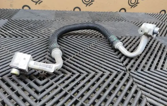 Dodge Challenger Air conditioning (A/C) pipe/hose 68158883AE