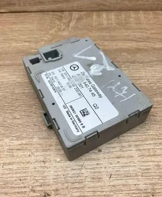 Mercedes-Benz E W211 Gateway control module A2115407445 A2115407545