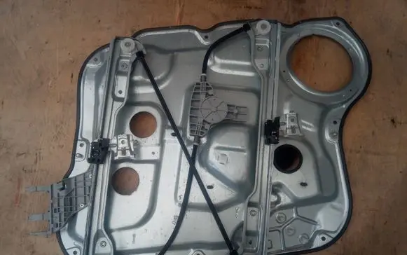 Hyundai Santa Fe Front door window regulator with motor