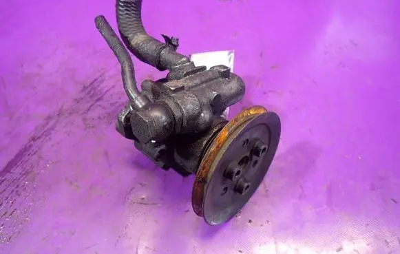 Volkswagen Golf IV Power steering pump