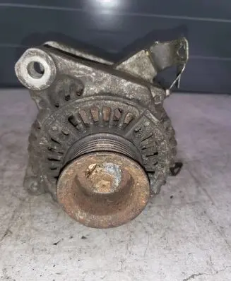 Toyota RAV 4 (XA20) Generator/alternator