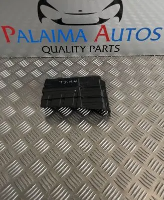 Peugeot Partner Fuse box cover 9672188380