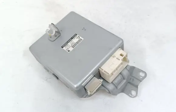 Toyota Prius (XW30) Power steering control unit/module 8965047520 JL501004751 1129006031