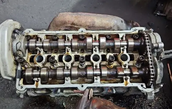 Audi A8 S8 D2 4D Engine head 077103373AE IMPRK1527656