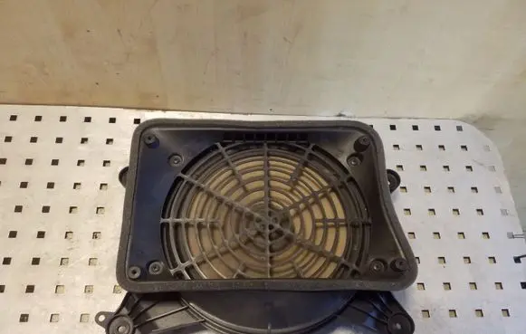Audi A6 C7 Subwoofer speaker 4G5035412 EAS25PL206B