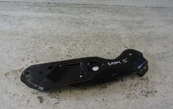 Seat Leon (5F) Headlight/headlamp mounting bracket 5F0806930