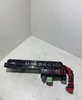 BMW 5 E60 E61 Fuse module 6932452