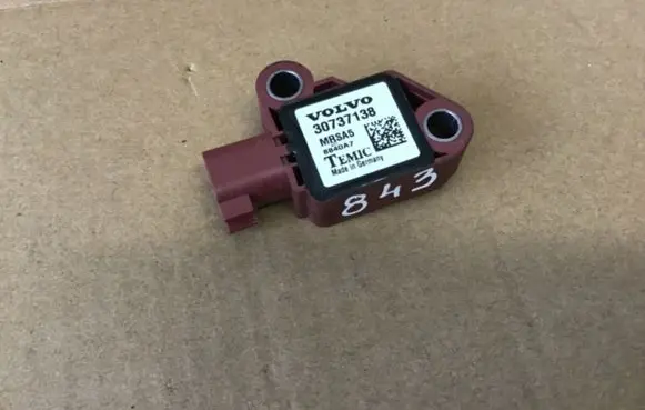 Volvo C30 Airbag deployment crash/impact sensor 30737138