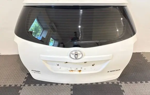 Toyota Verso Tailgate/trunk/boot lid