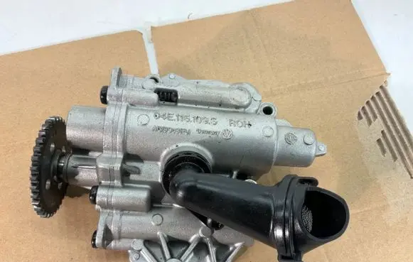 Seat Ateca Oil pump 04E115109S