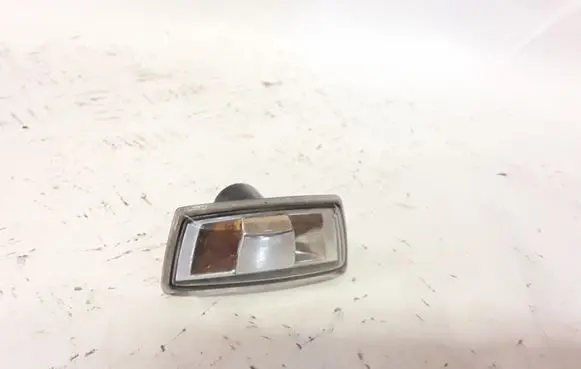Opel Zafira B Front fender indicator light 13228580 13228581