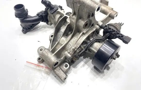 BMW 5 G30 G31 G38 Webasto circulation pump for autonomous heater 8593269