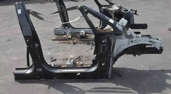 BMW 2 F46 Front quarter panel 