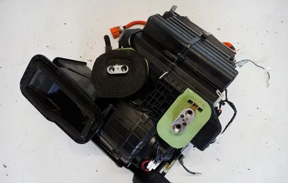 Nissan Leaf II (ZE1) Interior heater climate box assembly 272105SH1A