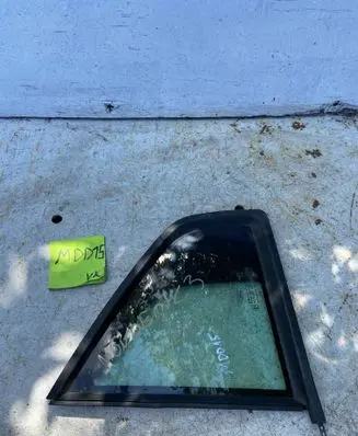 Ford Mondeo Mk III Rear door window glass 43R001057 DOT27M23100AS2