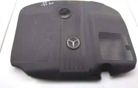 Mercedes-Benz C W204 Engine cover (trim) 6510101167