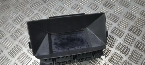 Opel Zafira B Screen/display/small screen 13159588 13159691