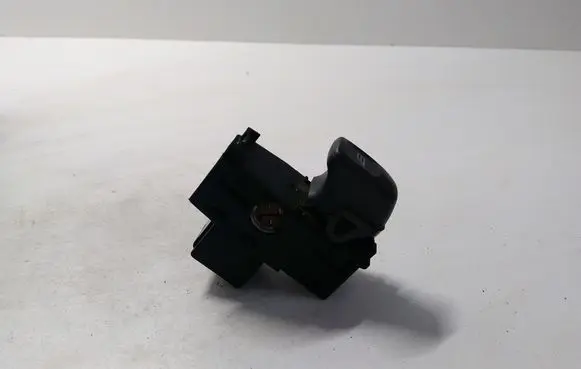 Volvo V70 Electric window control switch 9472275