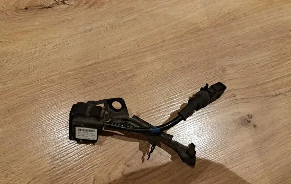 Audi A8 S8 D3 4E Acceleration sensor 4E0616575J 15179200472