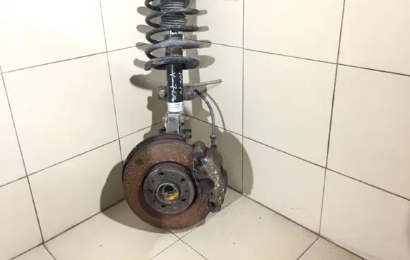 Volvo V70 Front shock absorber with coil spring 22155344