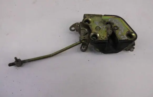 Isuzu Trooper Front door lock