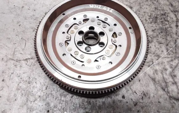Audi Q3 8U Dual mass flywheel 03L105266DG