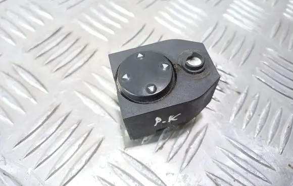 Audi A3 S3 8L Wing mirror switch 8D0959565A