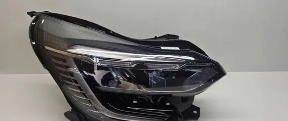 Renault Captur II Headlight/headlamp 260104525R R142