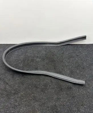 BMW 1 F20 F21 Engine compartment rubber 7239145