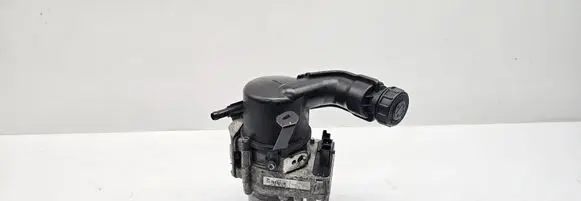 Peugeot 508 Power steering pump A5101675 132008D5