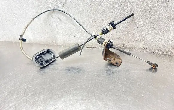 Saab 9-5 Gear shift cable linkage 13240821