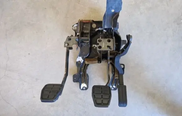 Volkswagen Corrado Pedal assembly 