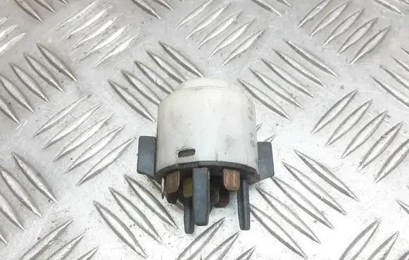 Audi A6 S6 C5 4B Ignition lock contact 4B0905849