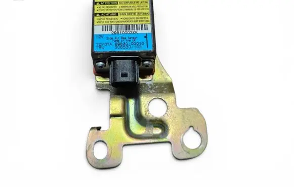 Toyota Yaris Airbag deployment crash/impact sensor 898300D010 206530102