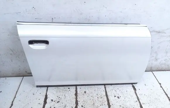 Audi A6 S6 C6 4F Front door
