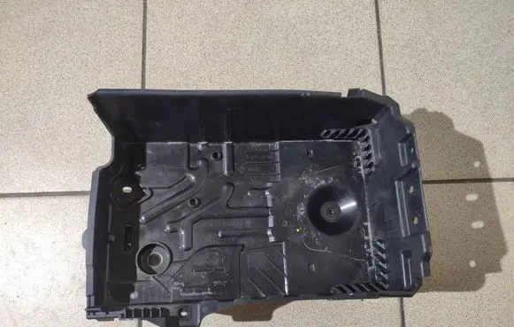 Peugeot 208 II Battery box tray 9836759680