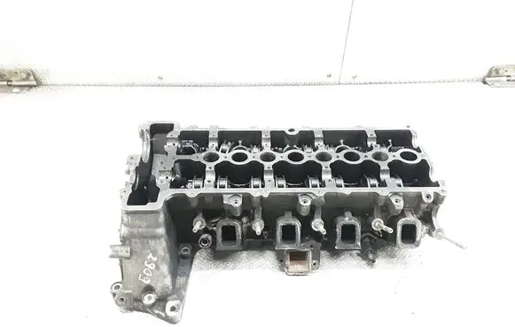 BMW 3 E46 Engine head 778587607 778121102